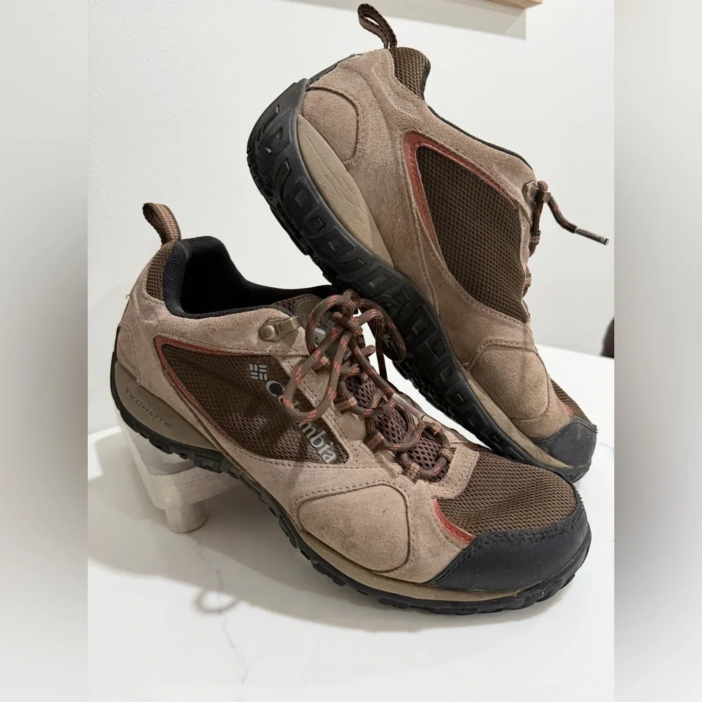 Columbia Men's Size 11.5 Waterproof Hiking Trail Boots